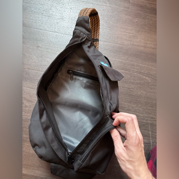 Kavu Rope Sling Jet Black
Barely used and very comfortable - Picture 3 of 4